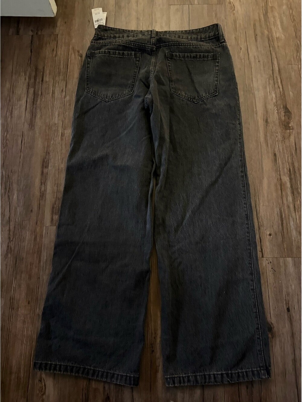 NWT Hollister Women's Black Low Rise Baggy Jeans Sz 28 - Picture 3 of 7